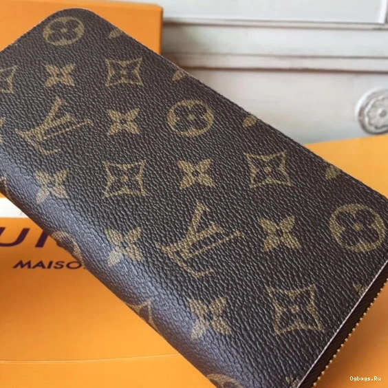 Vuitton Louis wallet CHANELEMENCE 1217